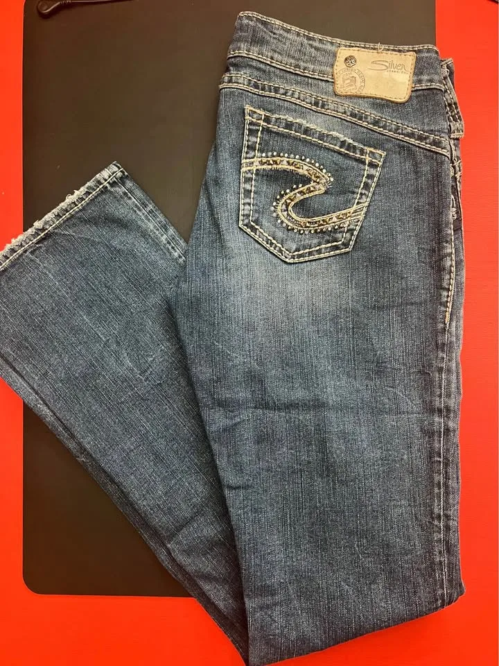2pr of Silver Jeans-W28/L33 image indicator(2)