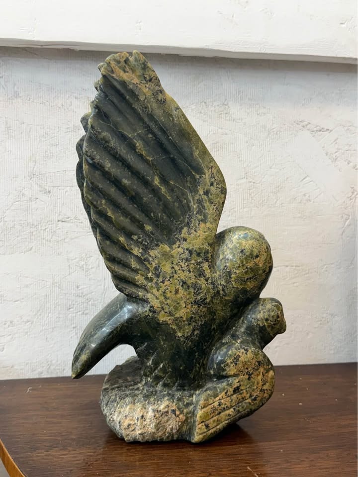 Inuit Bird Sculpture - photo 3