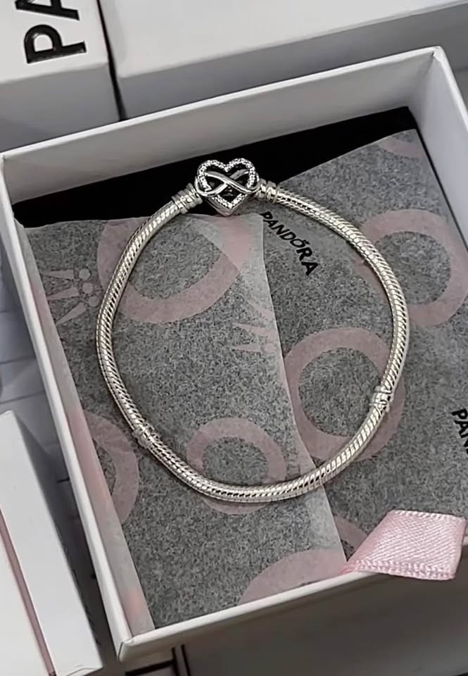 Pandora Sparkling Infinity Heart Clasp Bracelet - photo 2