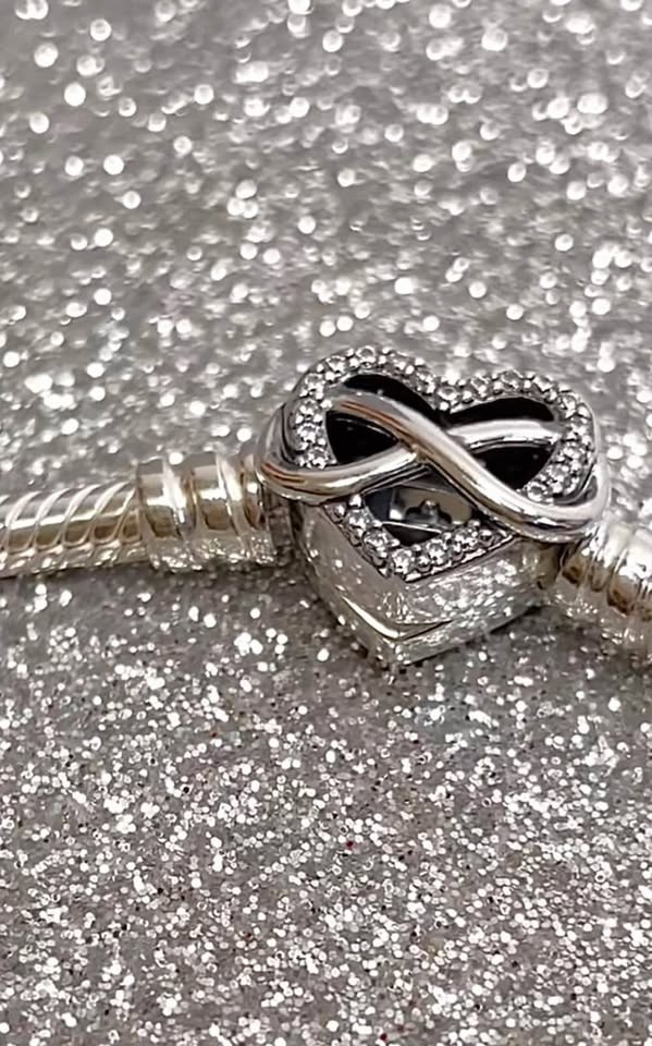 Pandora Sparkling Infinity Heart Clasp Bracelet - photo 3