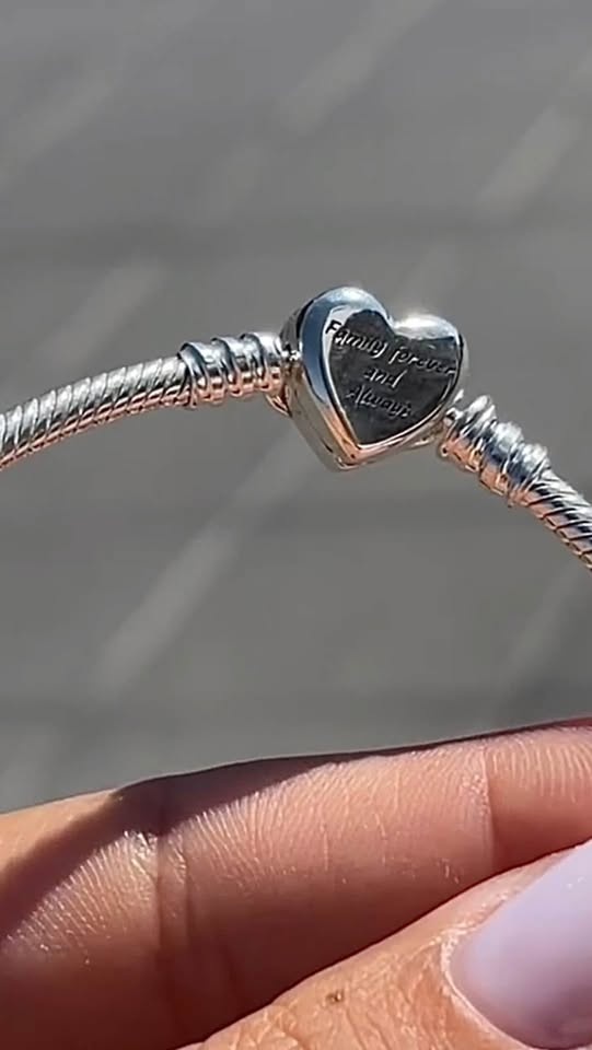 Pandora Sparkling Infinity Heart Clasp Bracelet - photo 4