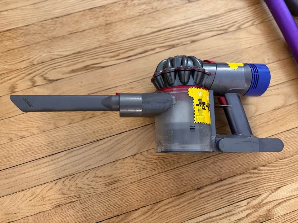 Dyson V8 Animal Vacuum Cleaner (Purple) - photo 3