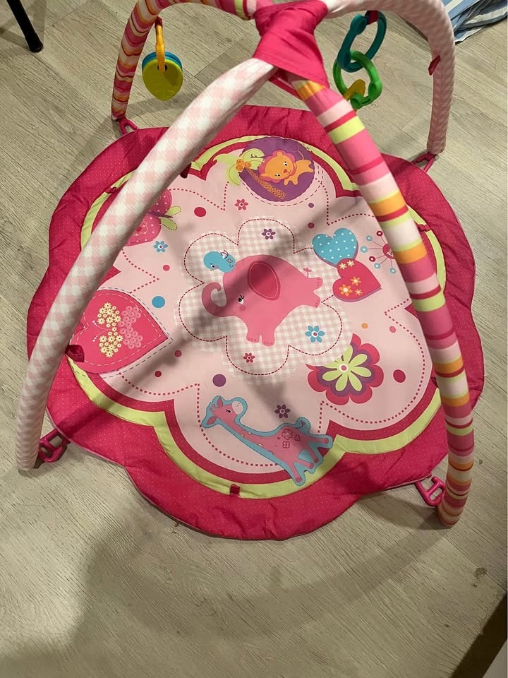 FREE Pink baby play Mat