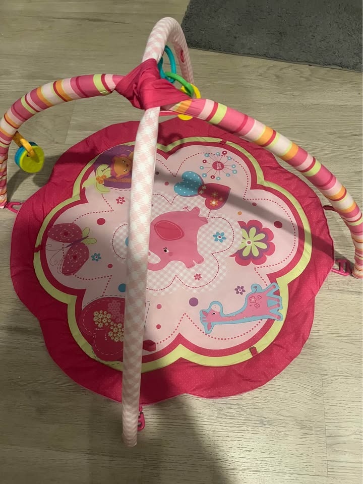 FREE Pink baby play Mat - photo 2