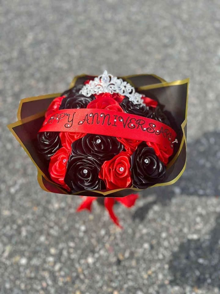 18 Count Eternal Bouquet