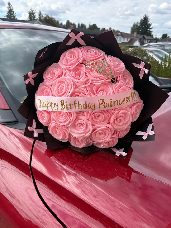 24 Eternal Glitter Rose Bouquet - photo 3