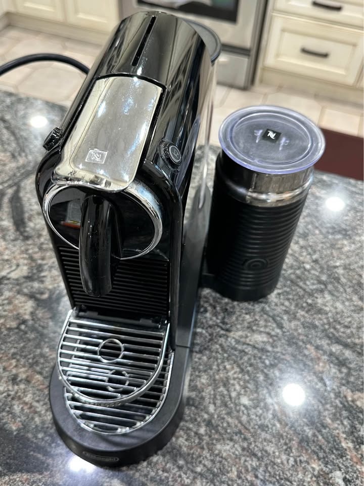 Nespresso CitiZ&Milk Espresso Machine - photo 2