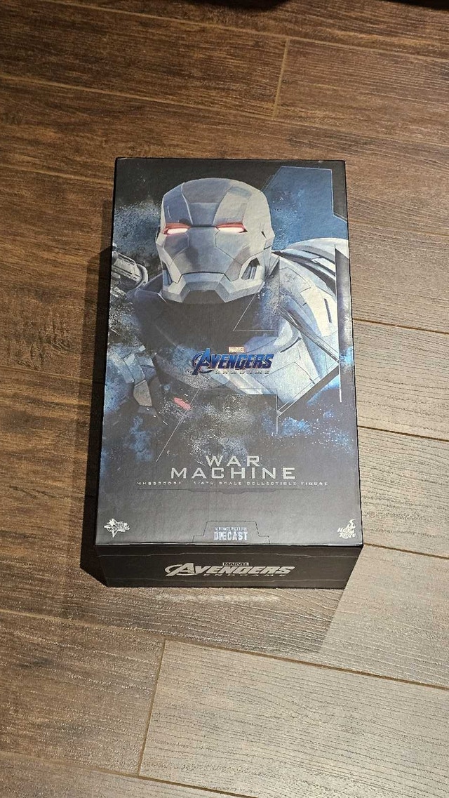Hot Toys War Machine Endgame