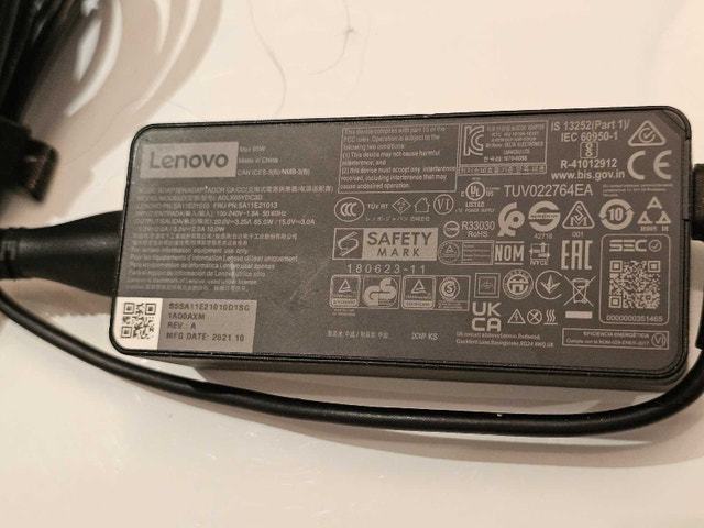 Lenovo Laptop 65W Charger - photo 2