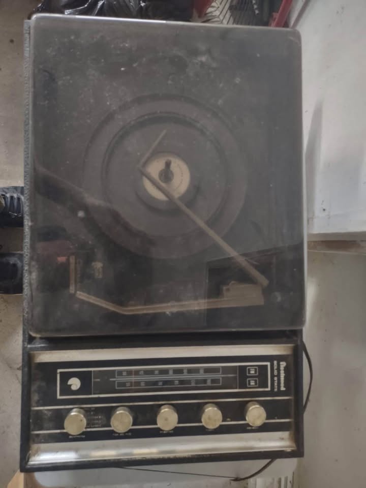 Vintage turntables - photo 2