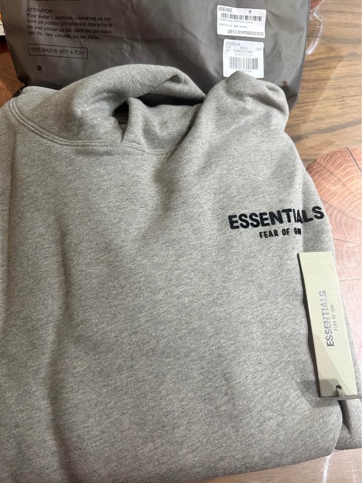 ESENTIAL HOODIE ✅NEGOTIATING✅