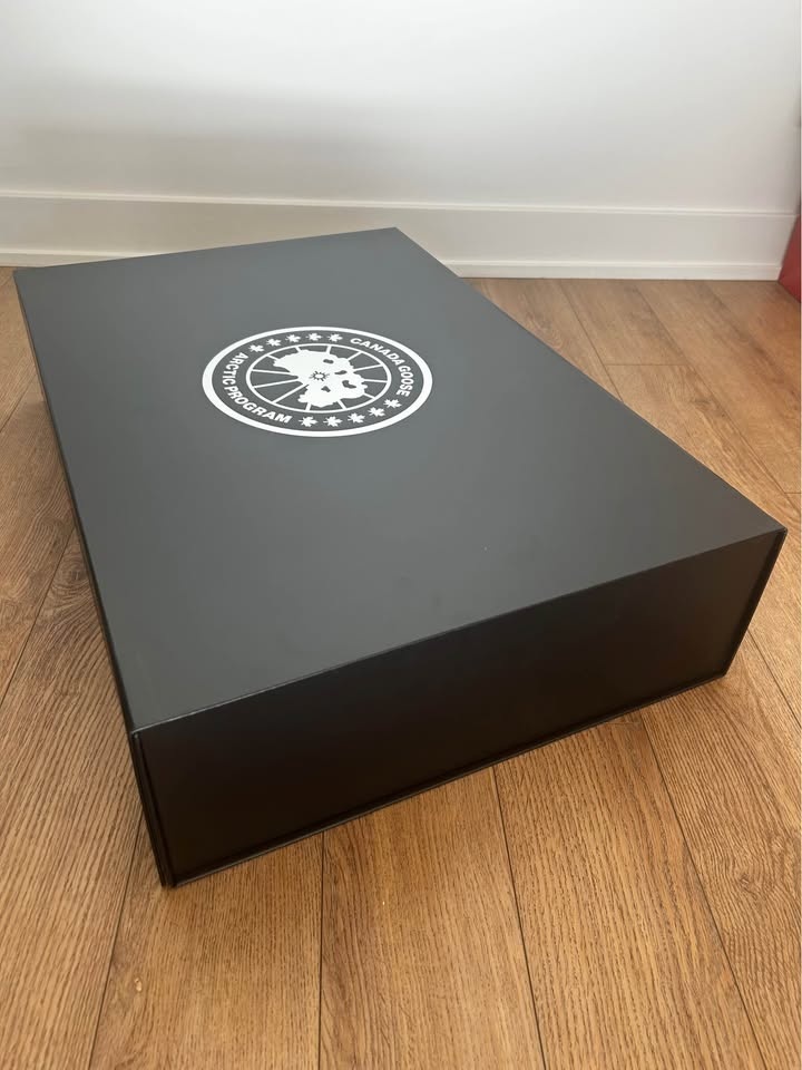 Canada Goose Parka Empty Box - photo 2