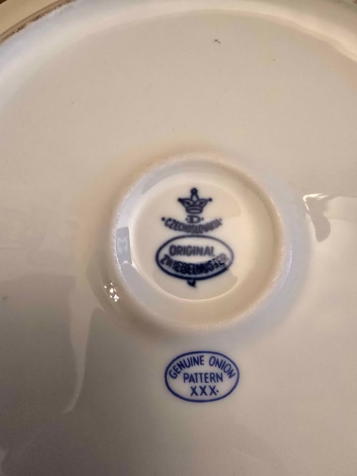 Rare Original Zwiebelmuster Large Salad Plate - photo 2