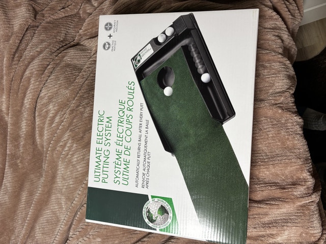 JEF World of Golf Ultimate Electric Putting System