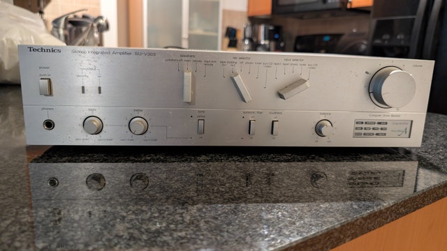 Technics SU-V303 Stereo Integrated Amplifier – Vintage, Good Con - photo 3