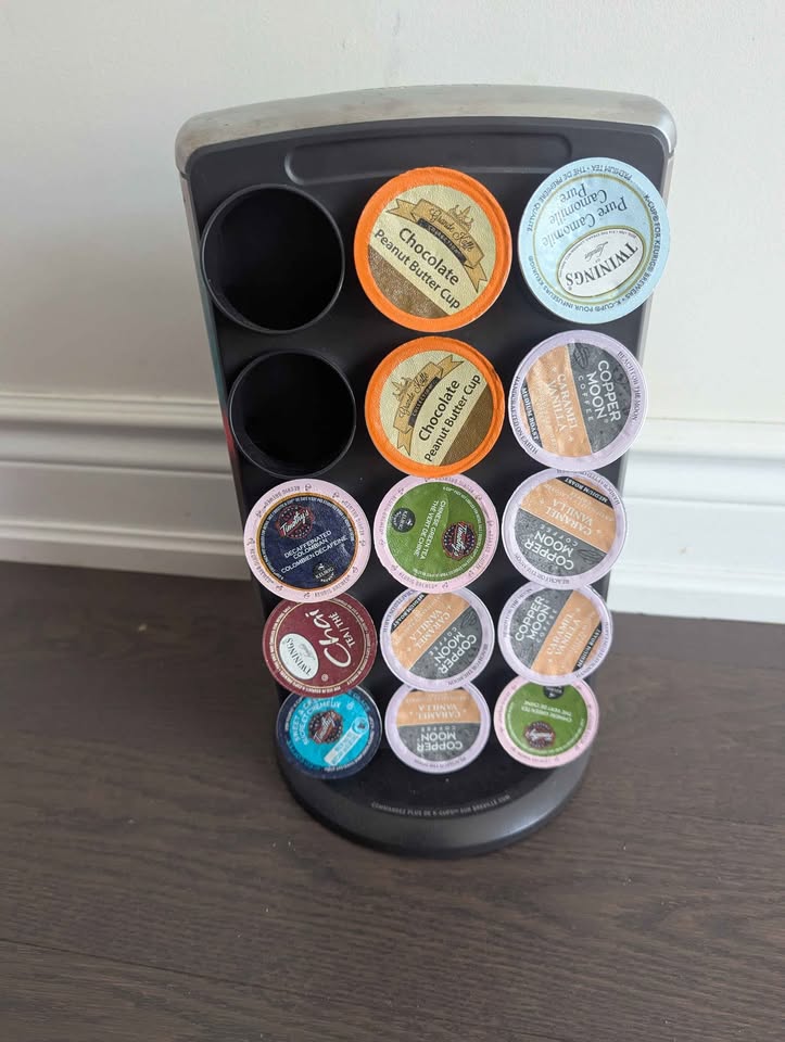 Keurig coffee pod holder - photo 2