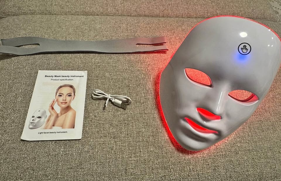 7-Color LED Facial Mask – Light Therapy Beauty Mask