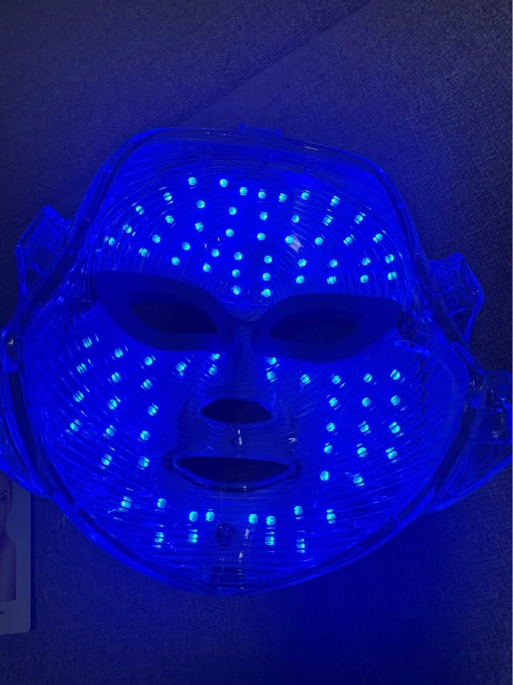 7-Color LED Facial Mask – Light Therapy Beauty Mask - photo 3