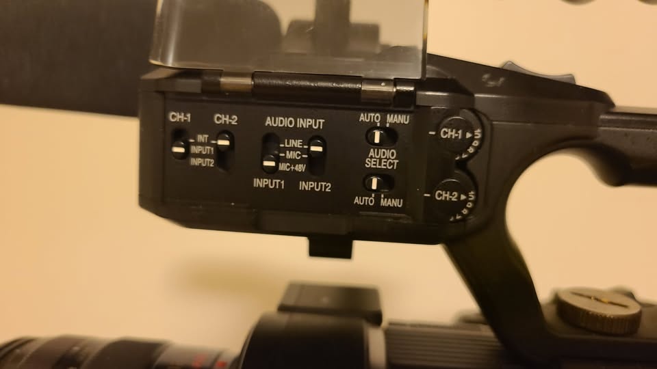 JVC LS300 Super 35mm 4K Cinema Camera Package - photo 2