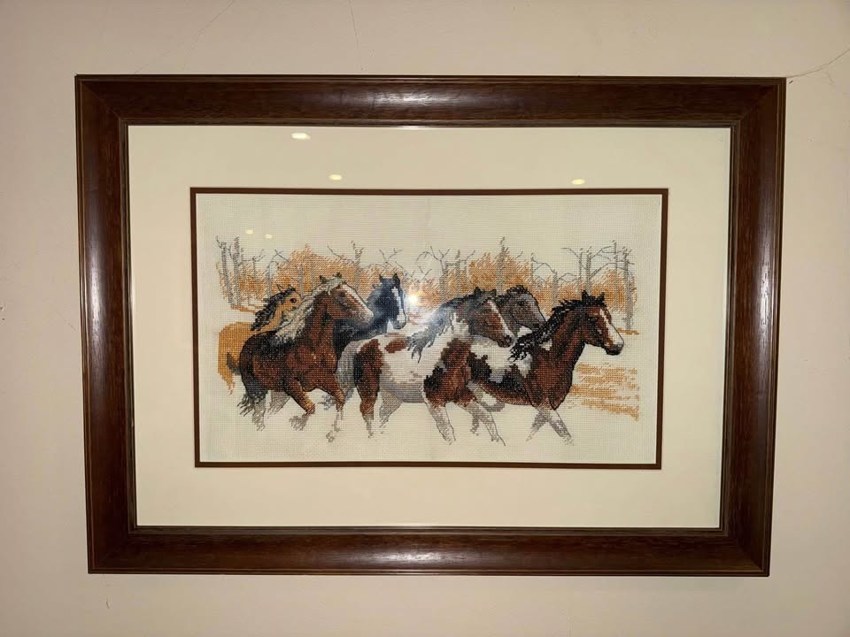 HORSES - Cross Stitch Wall Art - photo 2