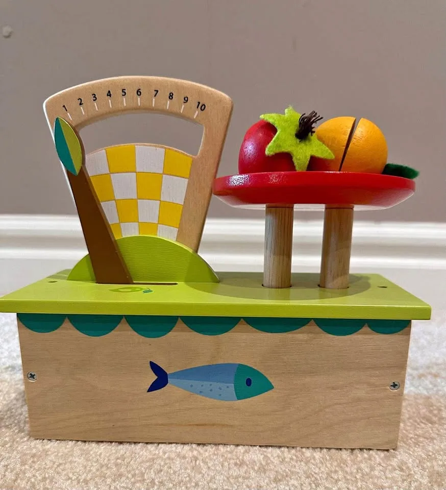 Tender Leaf Toys Market Scales Toy Set for Kids thumbnail