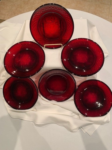 Glass Vintage Cristal d'Arques-Durand 8" Ruby Glass Plates - photo 3