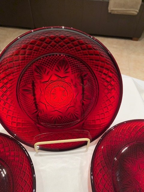 Glass Vintage Cristal d'Arques-Durand 8" Ruby Glass Plates - photo 4