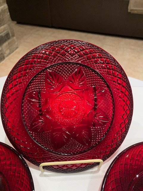 Glass Vintage Cristal d'Arques-Durand 8" Ruby Glass Plates - photo 5