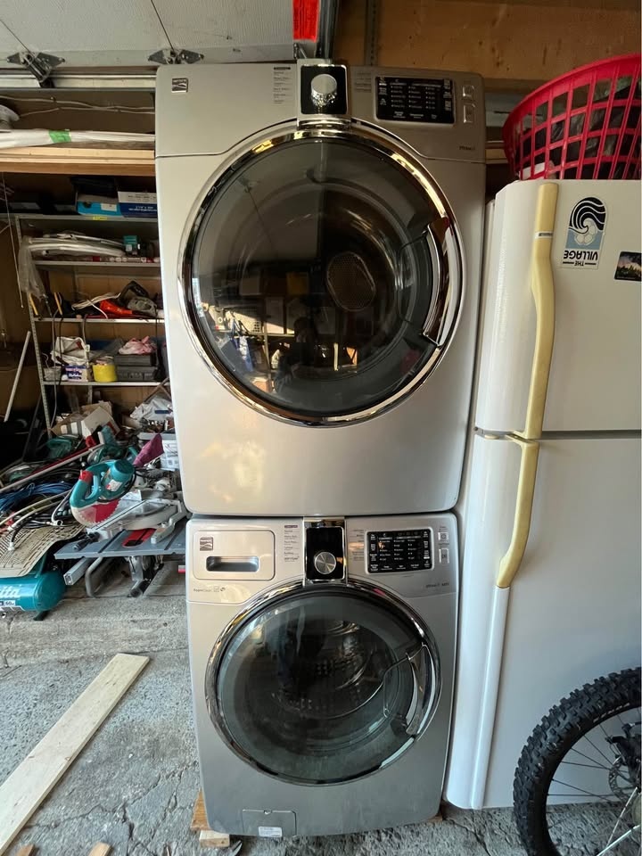 Kenmore Washer and Dryer Set - photo 2