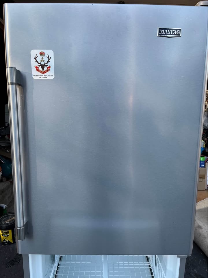 Maytag Refrigerator with bottom freezer. OPEN TO NEGOTIATE! - photo 2