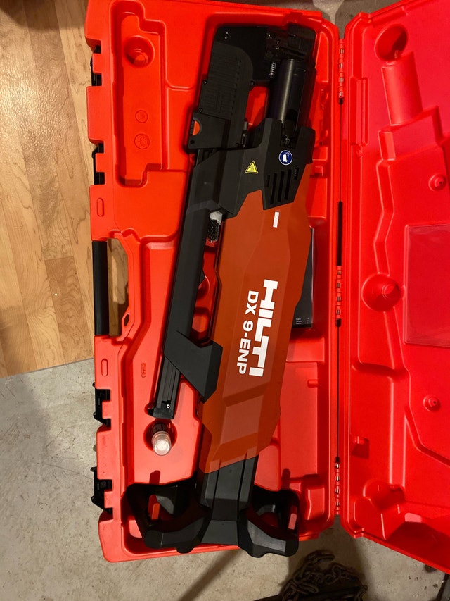 DX 9-ENP Powder-Actuated Decking Tool