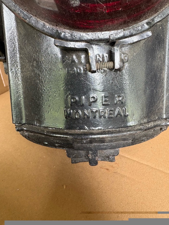 CPR Railway Lantern - Piper Montreal - photo 5