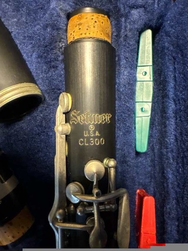 Selmer U.S.A CL 300 Clarinet - photo 3