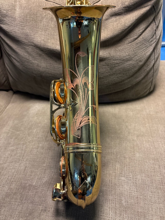 H. KreIsler Saxophone with case - photo 4