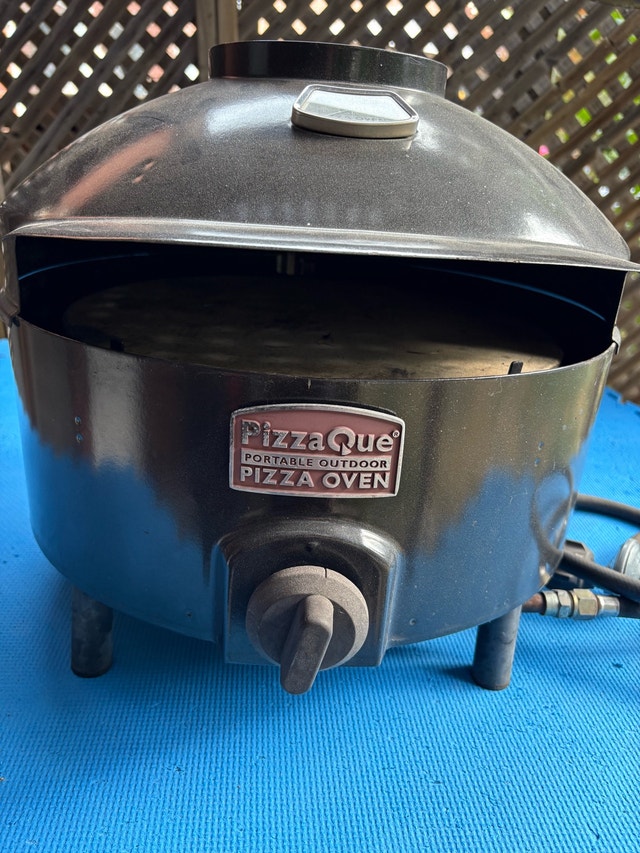 PizzaQue Portable Pizza Oven