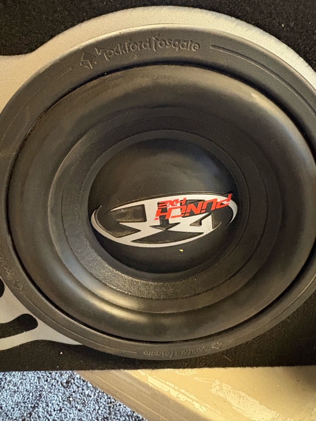 Rockford Fosgate Punch Subwoofer in Box - photo 2
