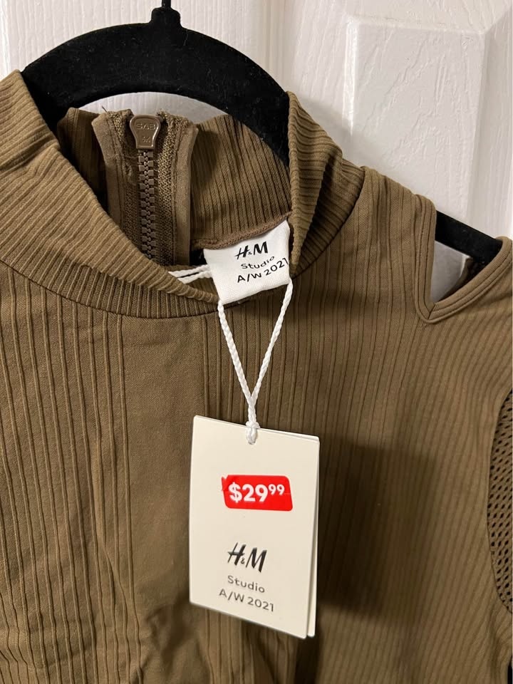 NEW H&M Cutout Crop Top - photo 2