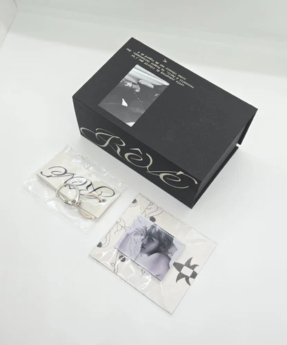 BTS V Rêvé Photobook with Weverse Shop POB - photo 2