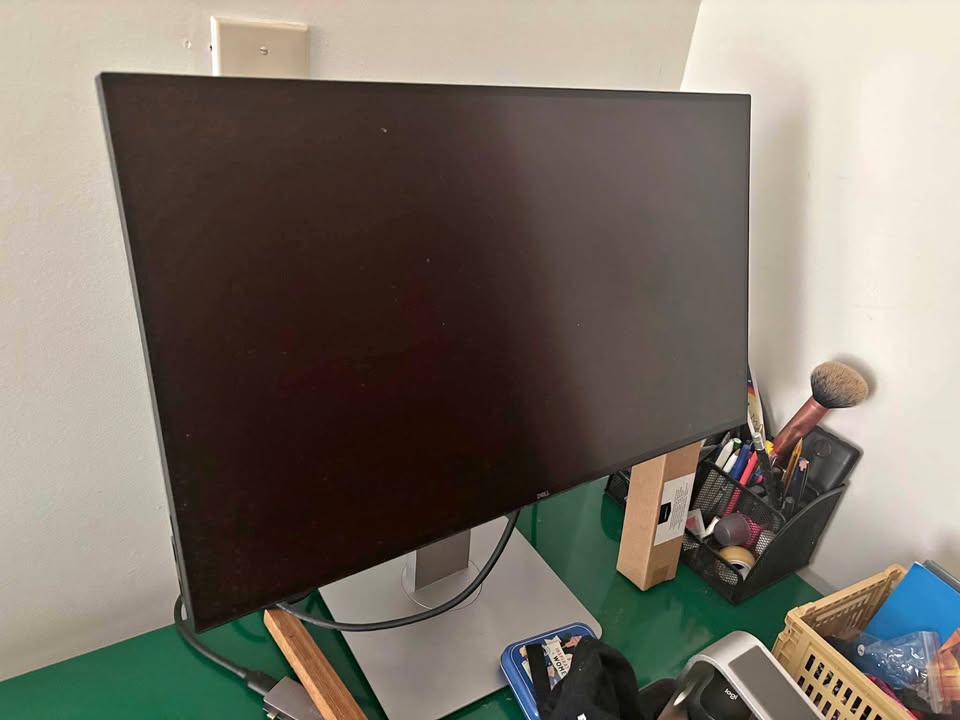 Computer monitor