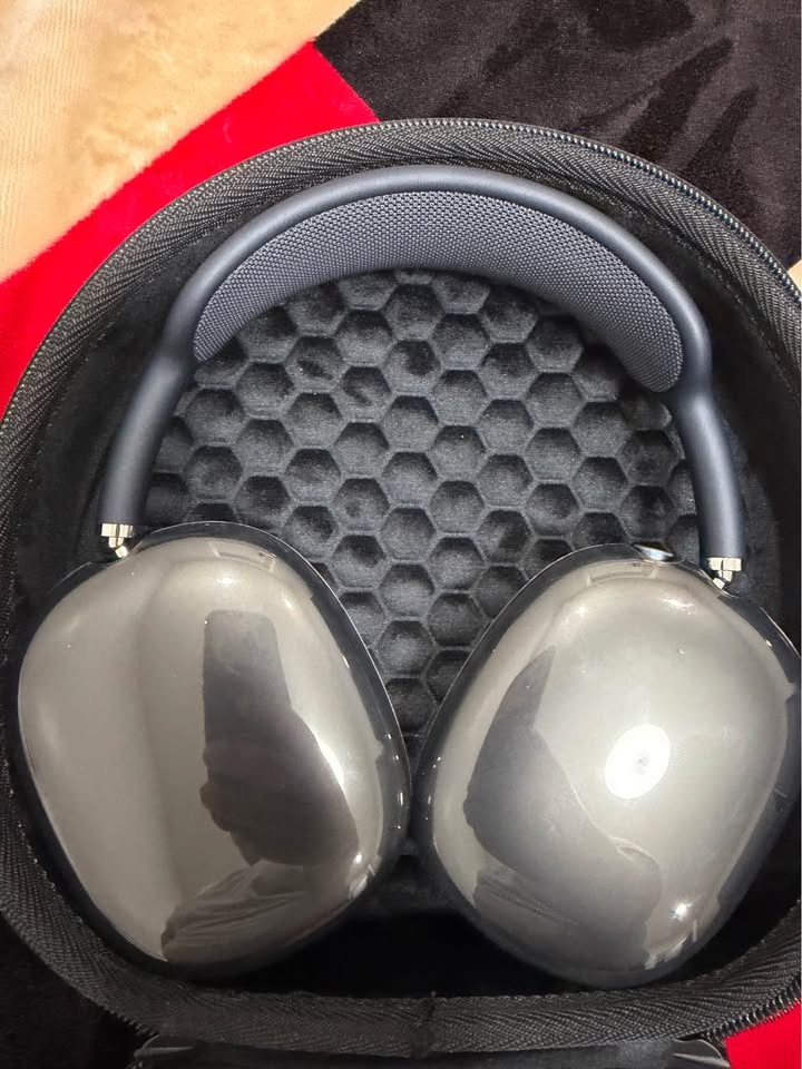 Apple AirPods Max – Midnight - photo 4