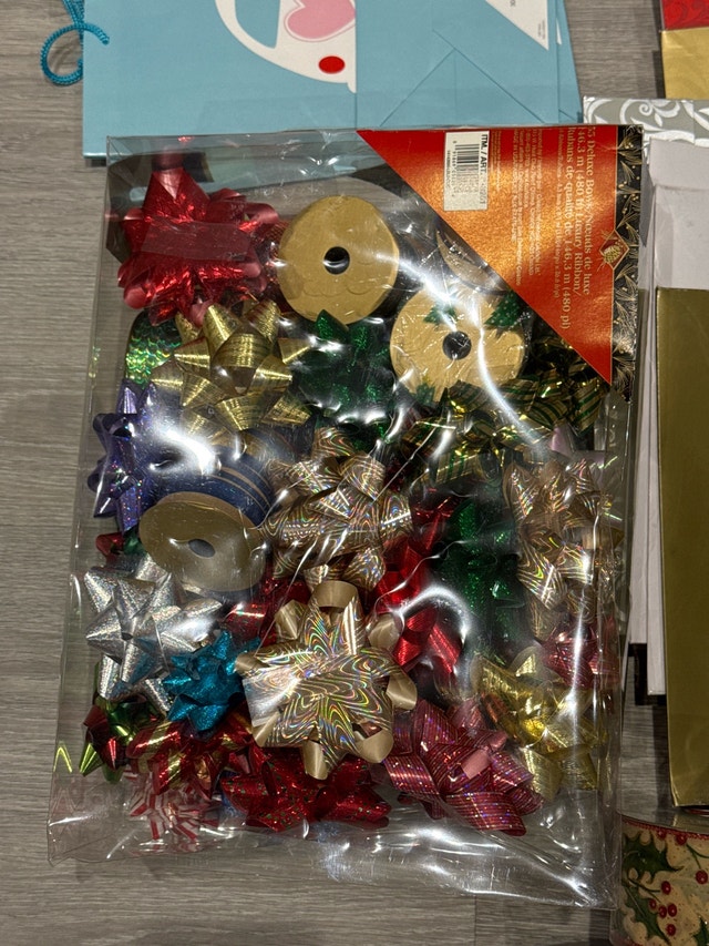 Gift Wrapping Lot