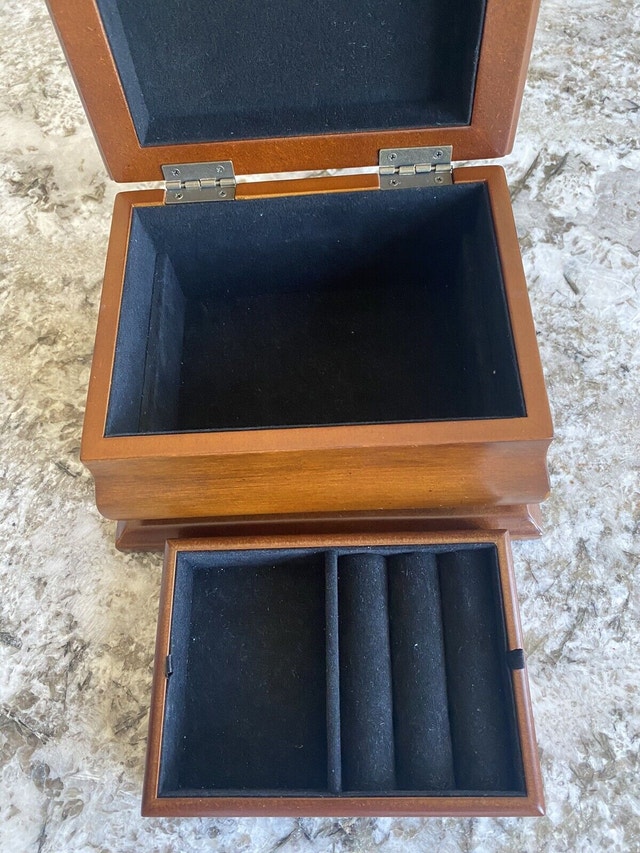 Bombay Jewelry Box - photo 4