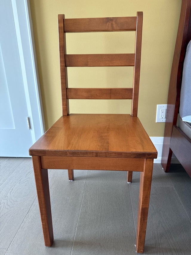 Full Size Bed Set - Wood Frame, Dresser, Desk, Chair - photo 4