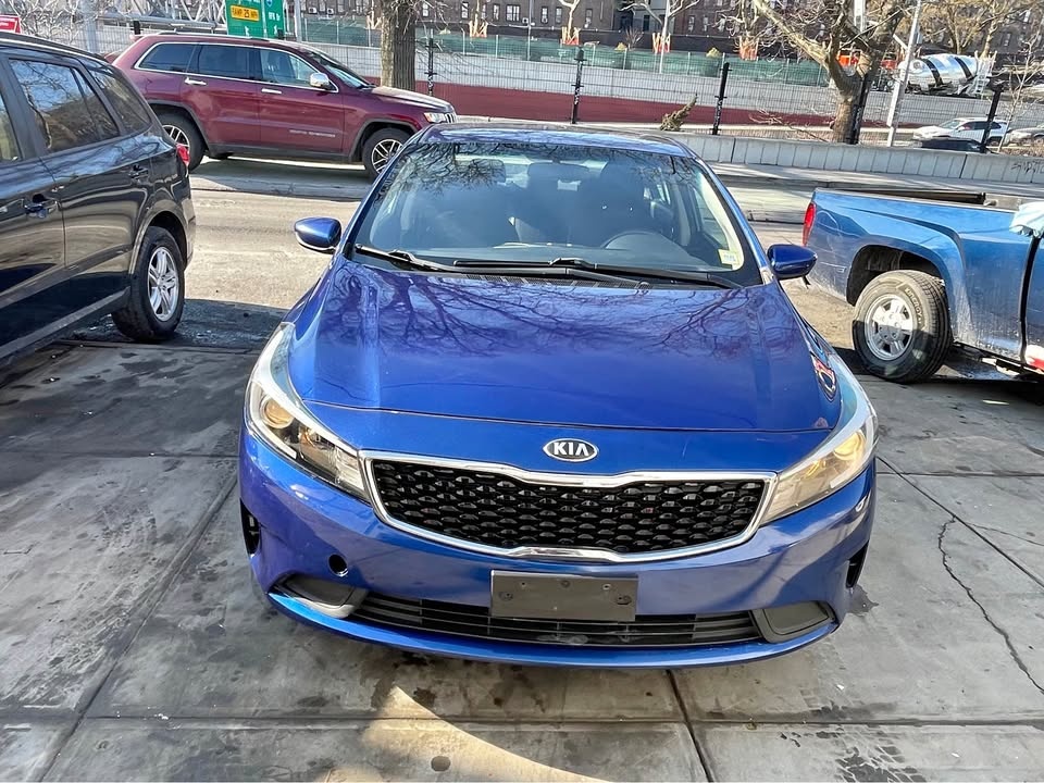 2017 Kia Forte LX Sedan 4D