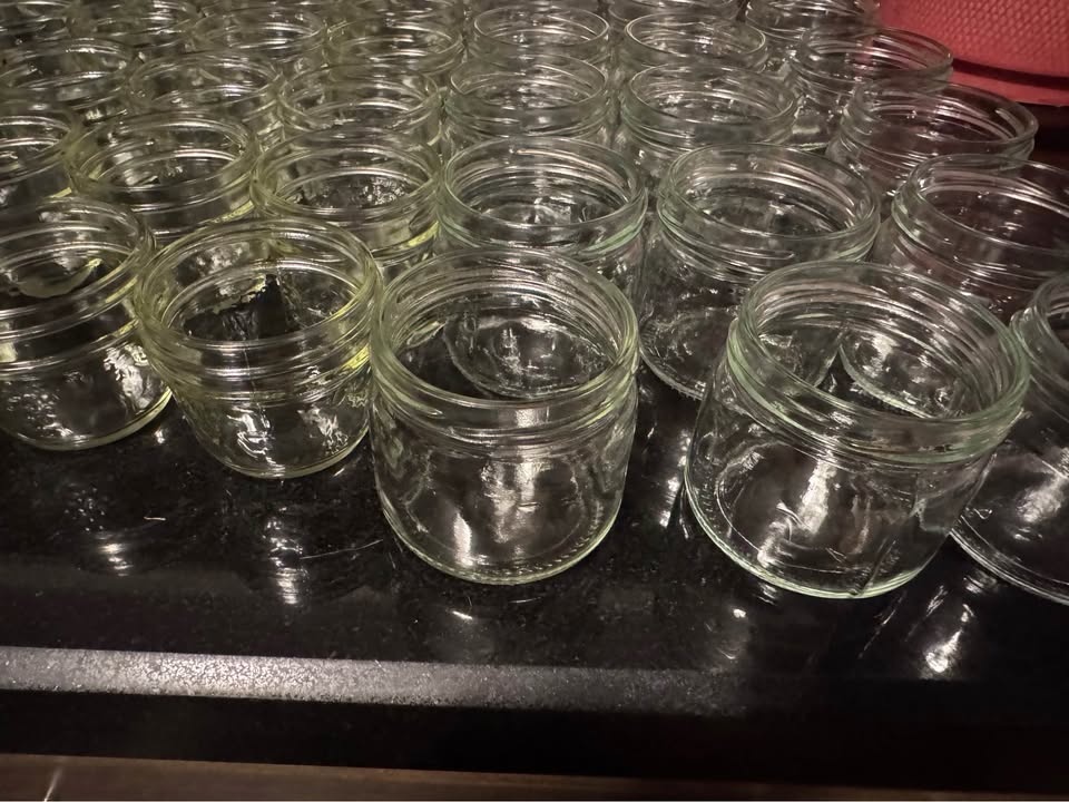 Lot of Mason Jars for Canning - photo 2