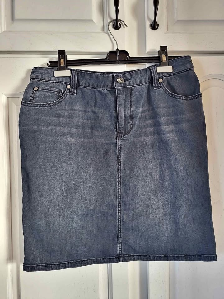 Tommy Hilfiger Denim Skirt