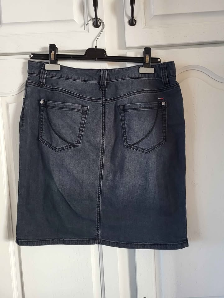 Tommy Hilfiger Denim Skirt - photo 2