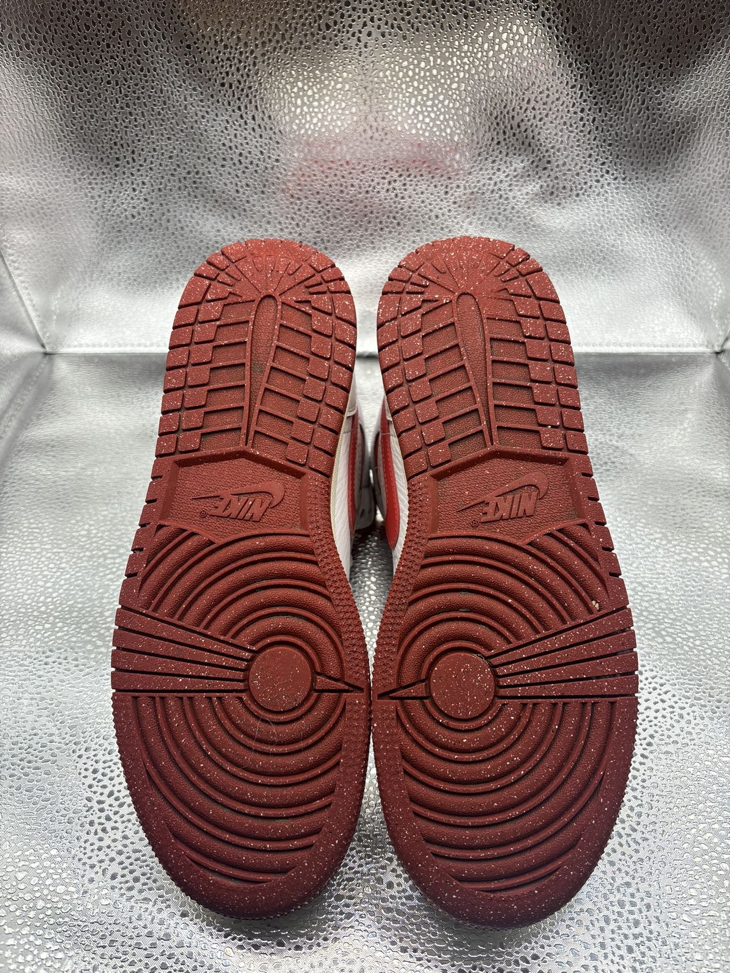 Air Jordan 1 Mid White Red - photo 3