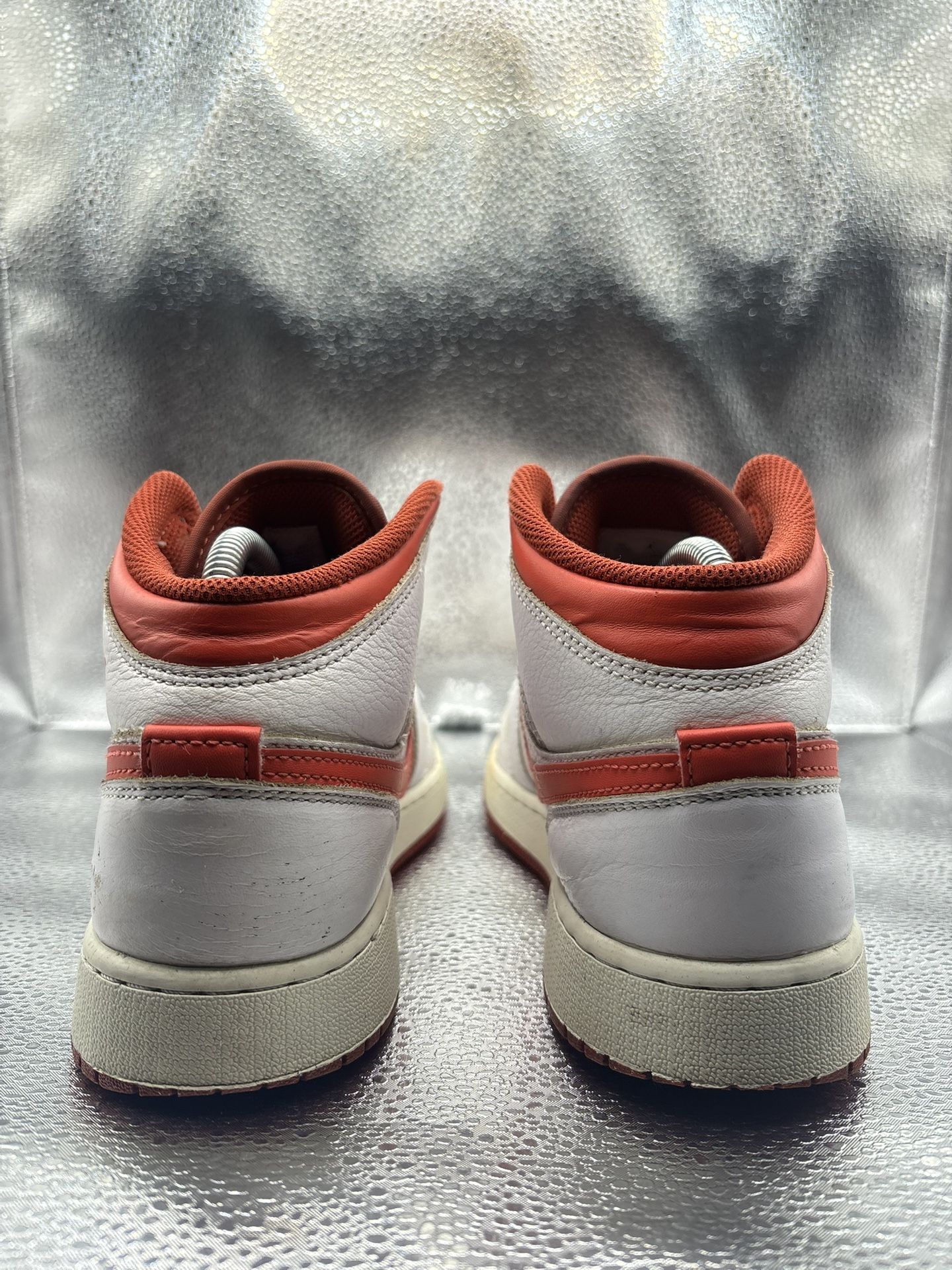 Air Jordan 1 Mid White Red - photo 4