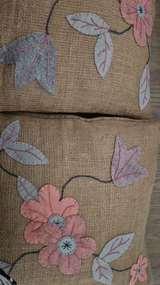 2 Lounge applique cushions. Fillings included. - photo 2